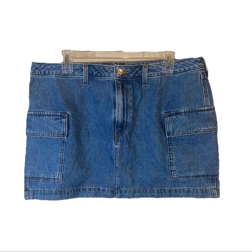 Levi’s 94 Baggy Cargo Mini Skirt‎ Green High Rise Utility Y2K Size 31
